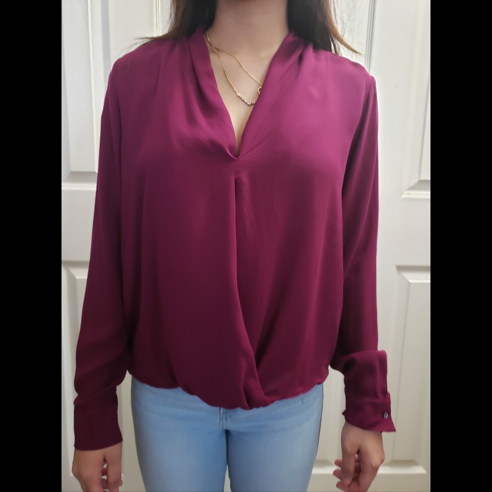 Womens Size XS Forever 21 Longsleeve Top